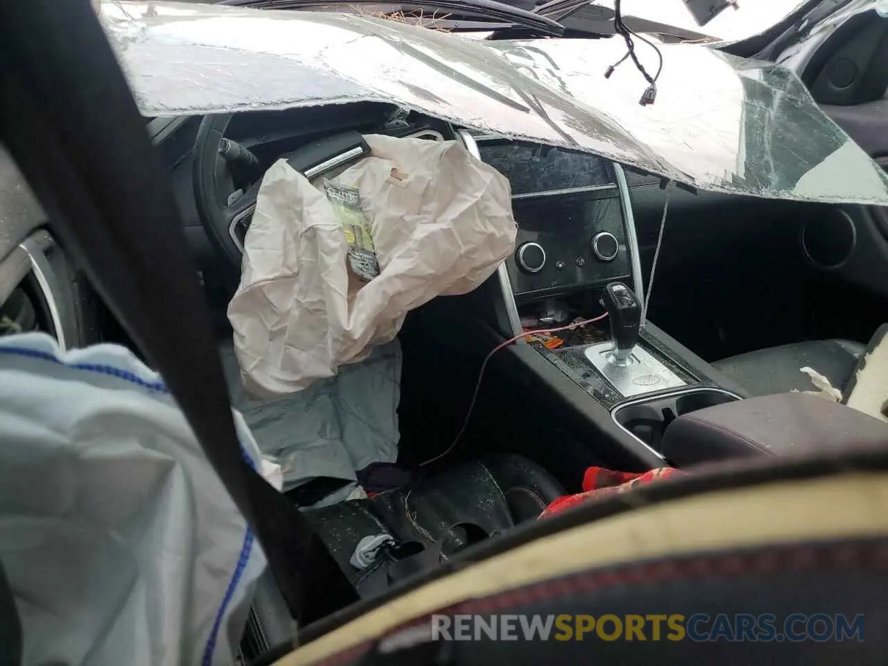 8 Photograph of a damaged car SALCT2FXXMH889202 LAND ROVER DISCOVERY 2021