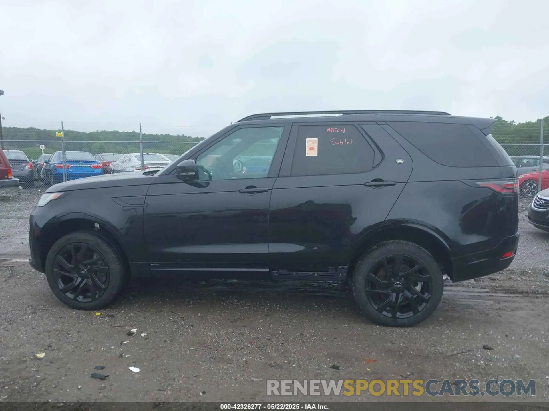 14 Photograph of a damaged car SALRM4RU5M2452392 LAND ROVER DISCOVERY 2021
