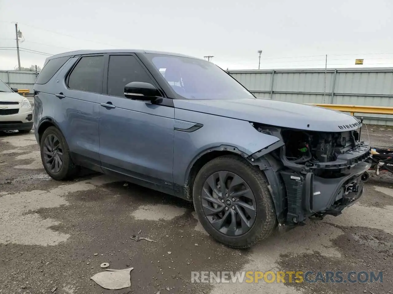 4 Photograph of a damaged car SALRT2RX8M2454672 LAND ROVER DISCOVERY 2021
