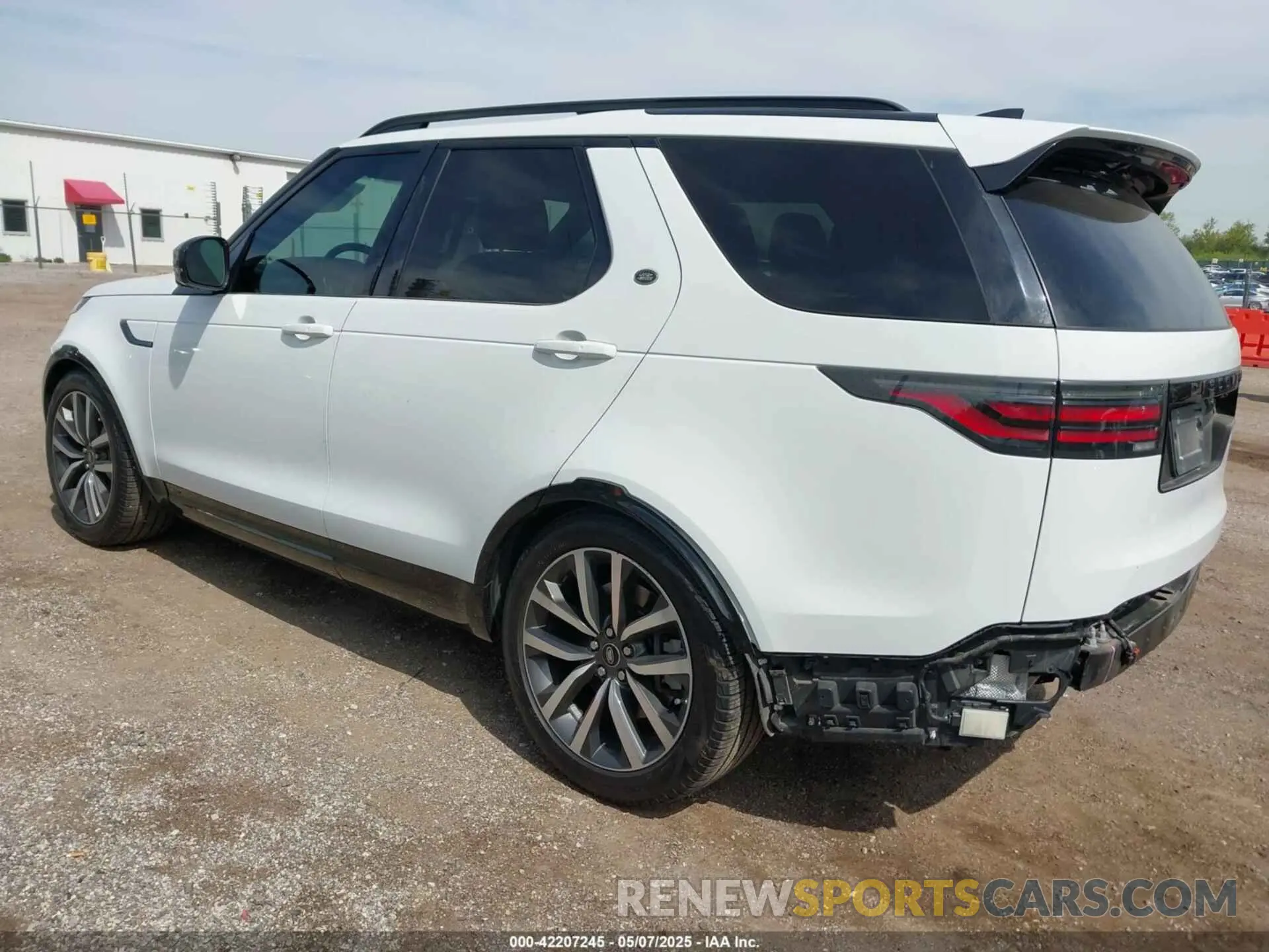 3 Photograph of a damaged car SALRT4RUXM2449829 LAND ROVER DISCOVERY 2021