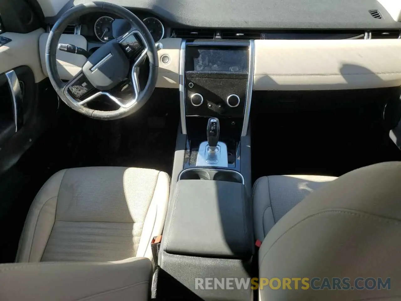 8 Photograph of a damaged car SALCJ2FX6NH910912 LAND ROVER DISCOVERY 2022