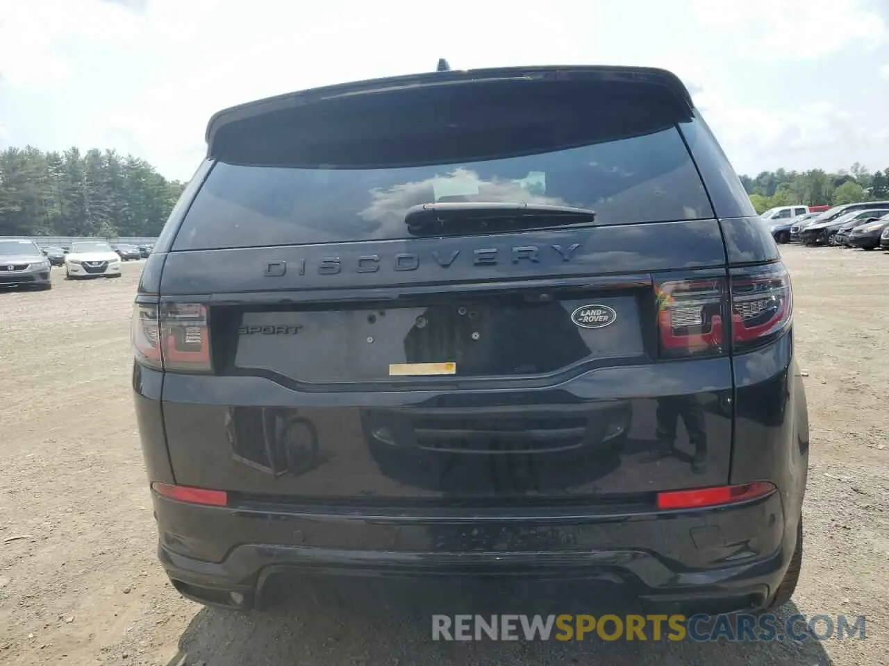 6 Photograph of a damaged car SALCL2FX7NH911996 LAND ROVER DISCOVERY 2022