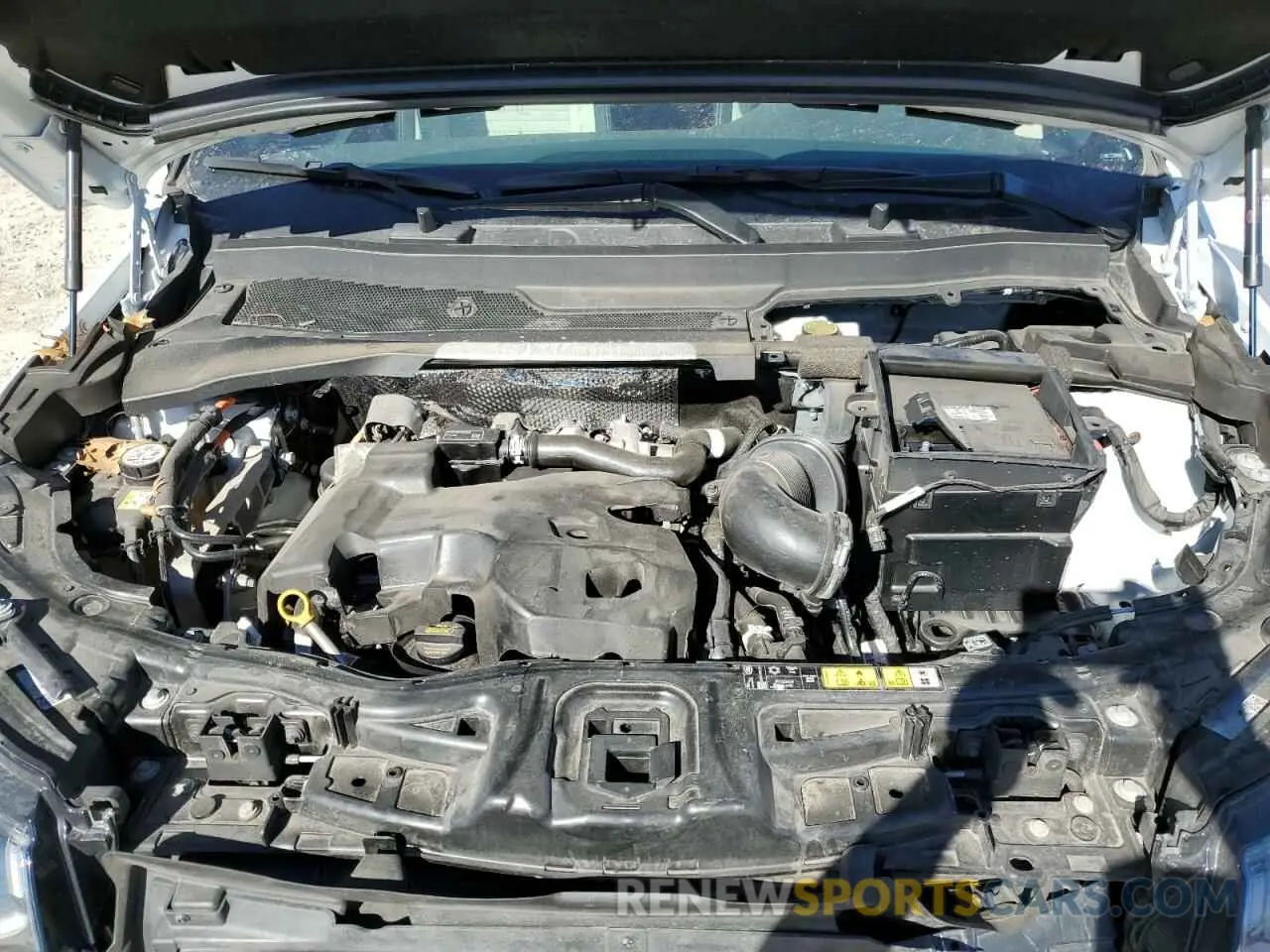 12 Photograph of a damaged car SALCL2FXXNH910888 LAND ROVER DISCOVERY 2022