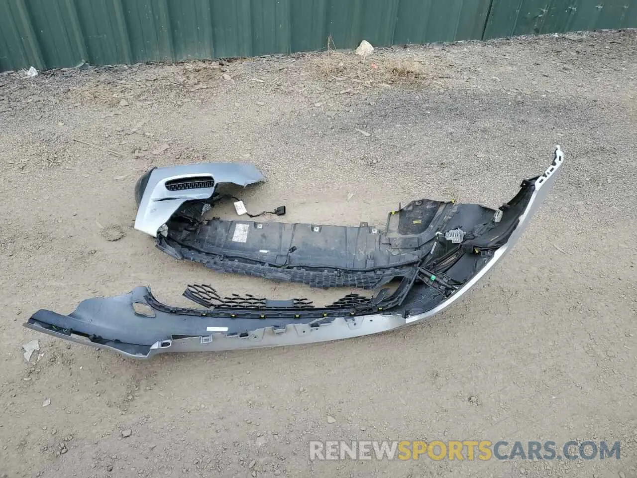 13 Photograph of a damaged car SALCP2FX4NH908753 LAND ROVER DISCOVERY 2022