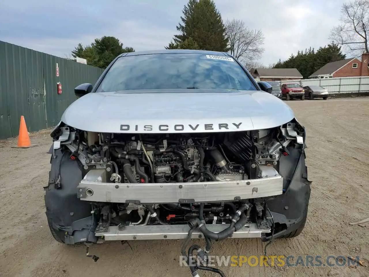 5 Photograph of a damaged car SALCP2FX4NH908753 LAND ROVER DISCOVERY 2022