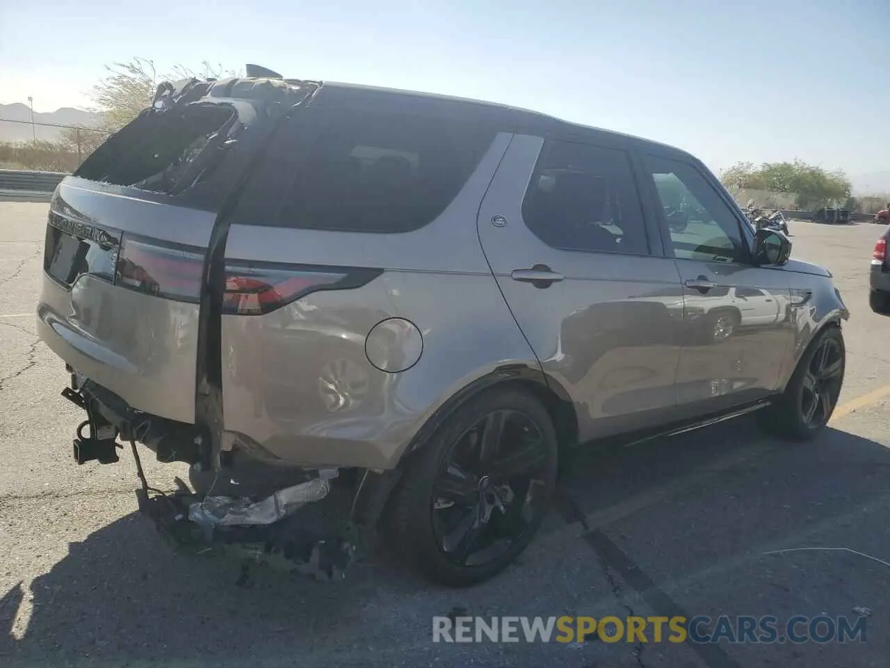 3 Photograph of a damaged car SALRM4EU6N2459343 LAND ROVER DISCOVERY 2022
