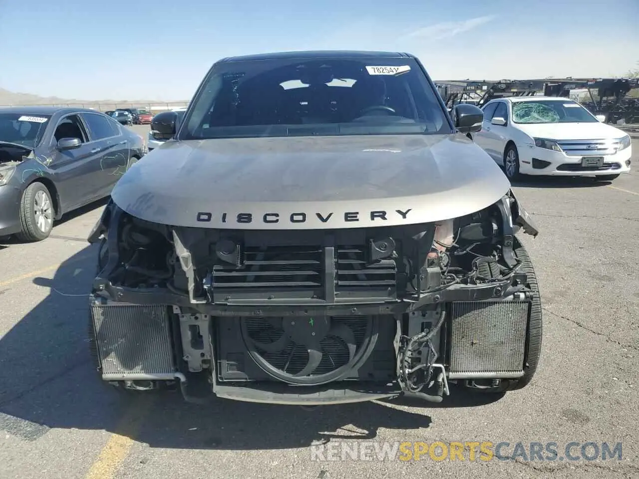 5 Photograph of a damaged car SALRM4EU6N2459343 LAND ROVER DISCOVERY 2022