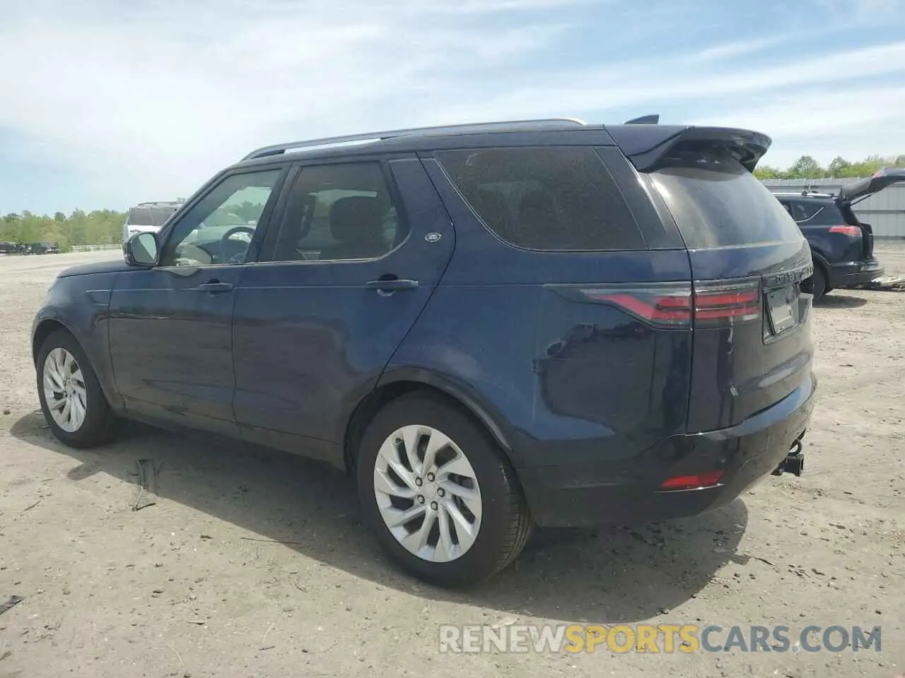 2 Photograph of a damaged car SALRT2EX1N2457145 LAND ROVER DISCOVERY 2022