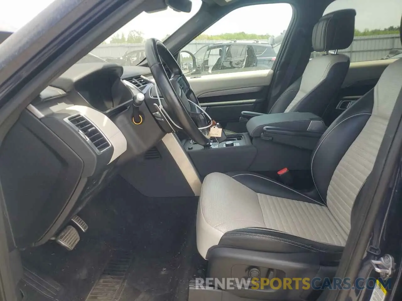 7 Photograph of a damaged car SALRT2EX1N2457145 LAND ROVER DISCOVERY 2022