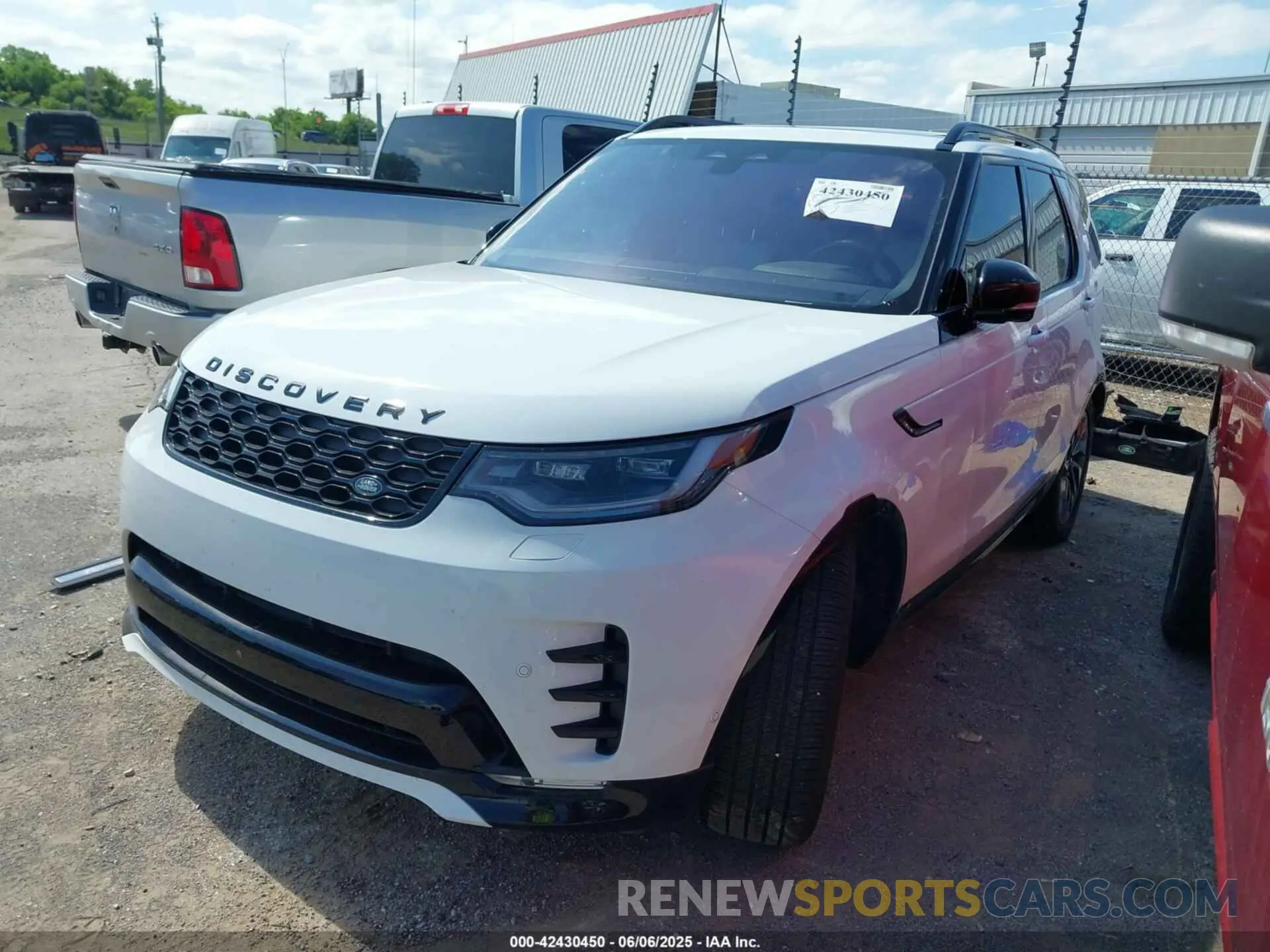 2 Photograph of a damaged car SALRT2EX9N2460083 LAND ROVER DISCOVERY 2022