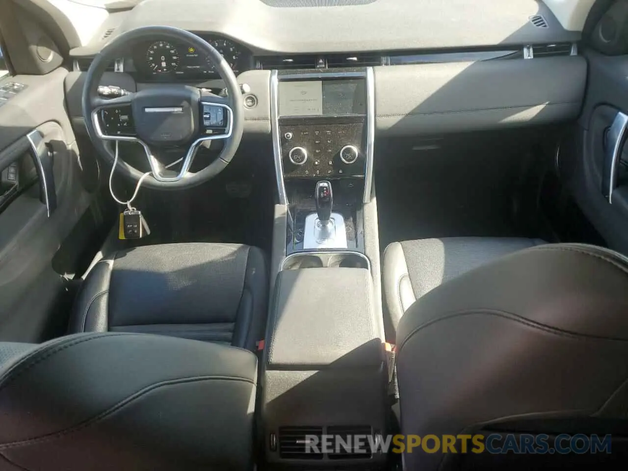 8 Photograph of a damaged car SALCJ2FX1PH322323 LAND ROVER DISCOVERY 2023