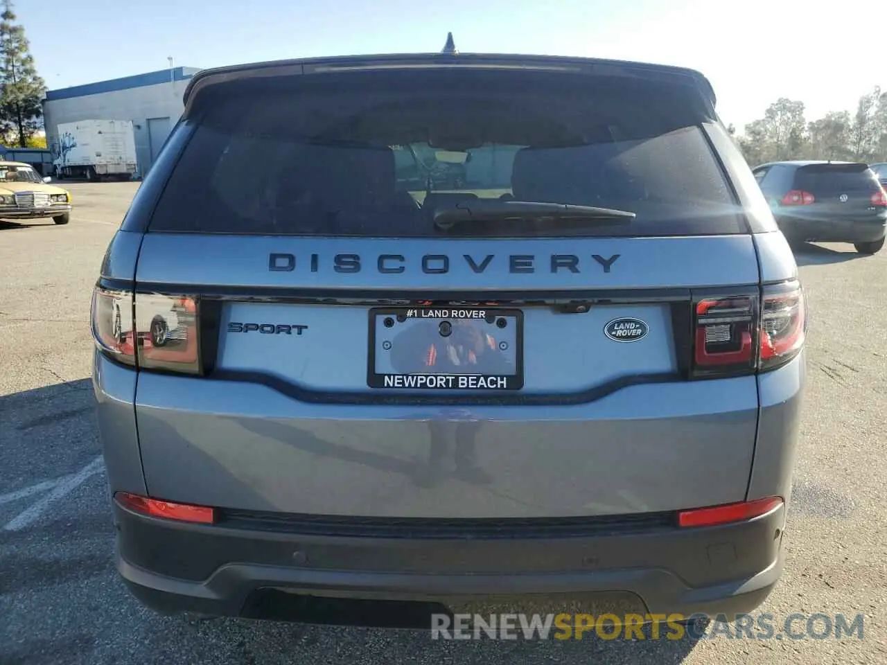 6 Photograph of a damaged car SALCJ2FX3PH324123 LAND ROVER DISCOVERY 2023