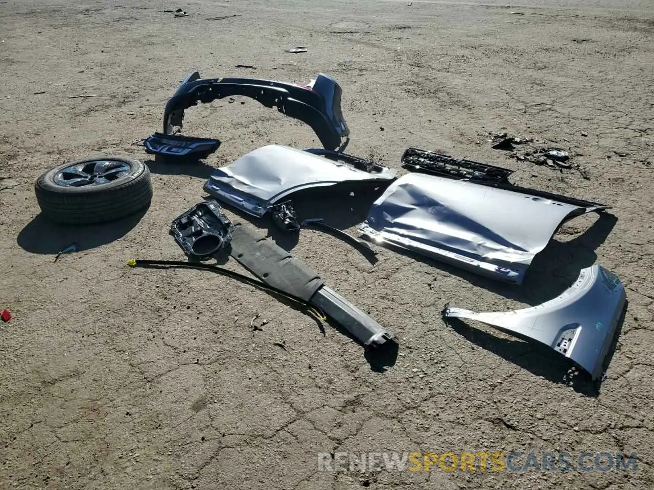 13 Photograph of a damaged car SALCJ2FX9PH324420 LAND ROVER DISCOVERY 2023