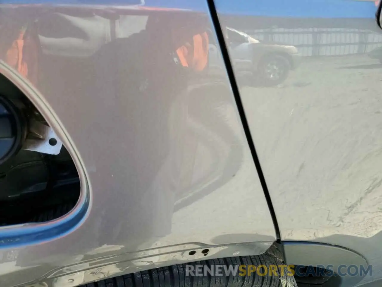 10 Photograph of a damaged car SALCP2FXXPH333304 LAND ROVER DISCOVERY 2023
