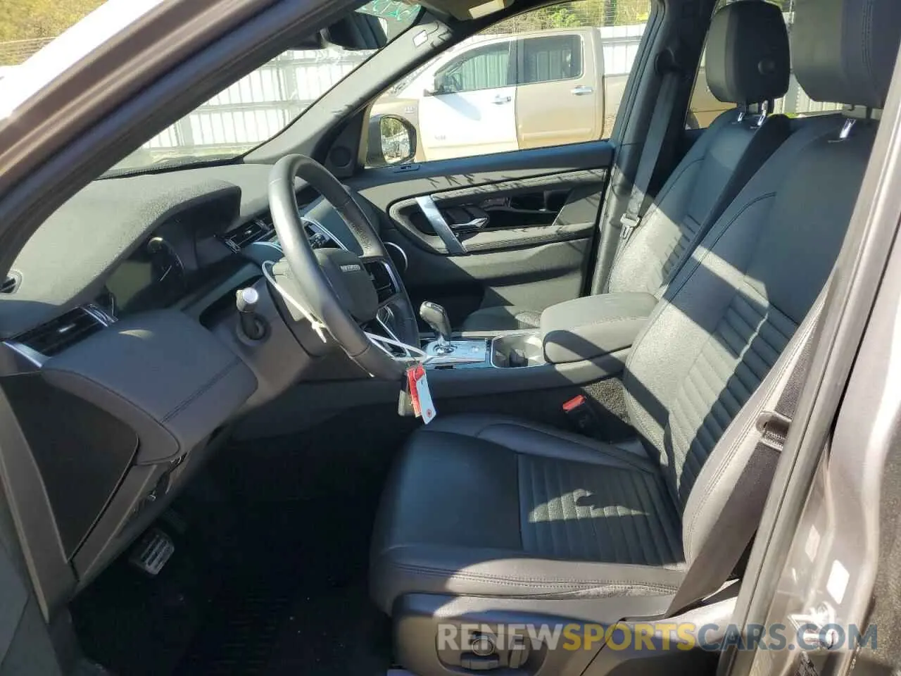 7 Photograph of a damaged car SALCP2FXXPH333304 LAND ROVER DISCOVERY 2023