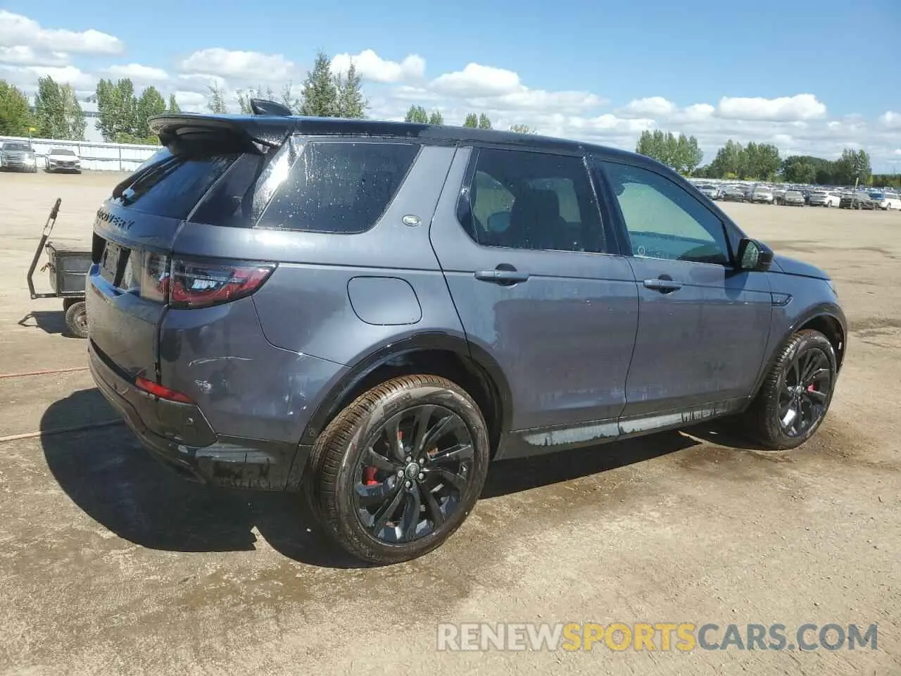 3 Photograph of a damaged car SALCL2FX1RH347297 LAND ROVER DISCOVERY 2024