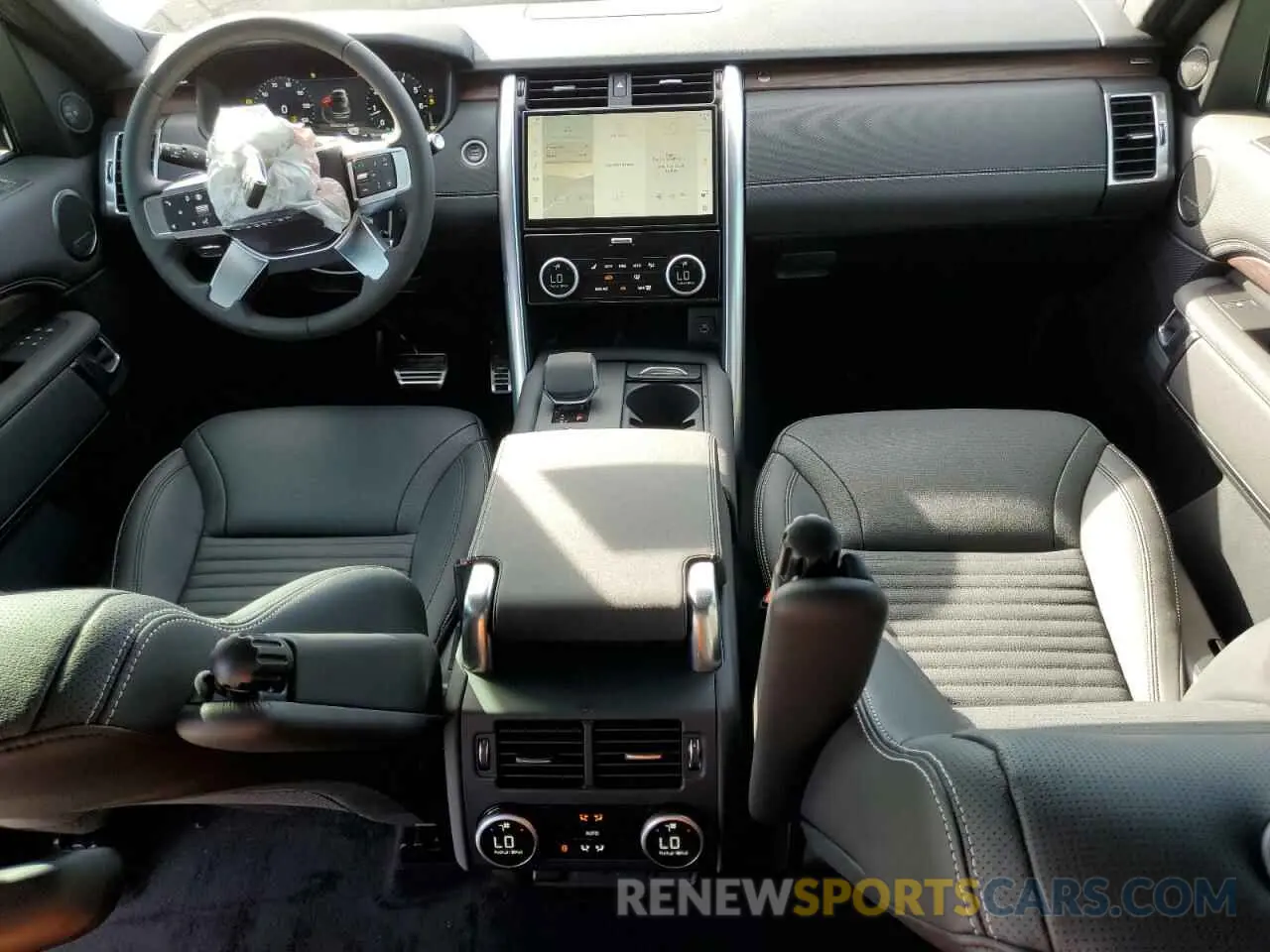 8 Photograph of a damaged car SALRL2EX7R2496845 LAND ROVER DISCOVERY 2024