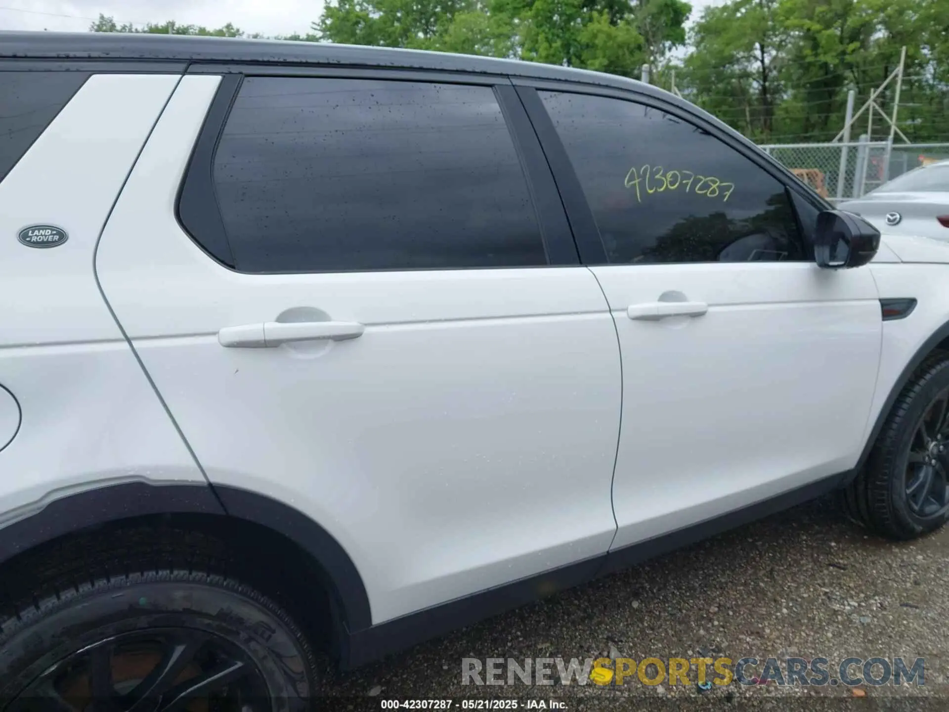 13 Photograph of a damaged car SALCP2FX0KH786887 LAND ROVER DISCOVERY SPORT 2019