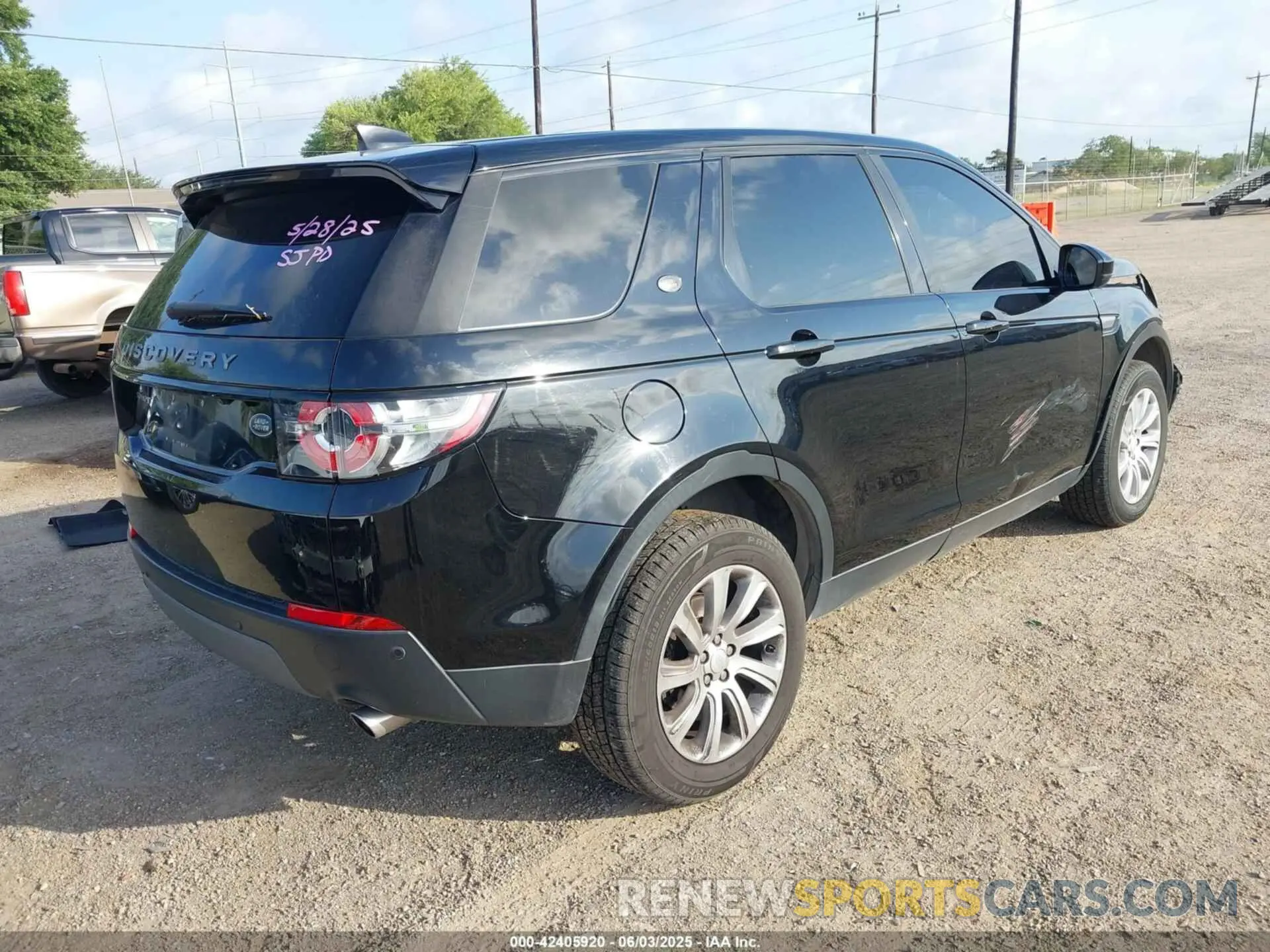 4 Photograph of a damaged car SALCP2FX3KH811751 LAND ROVER DISCOVERY SPORT 2019