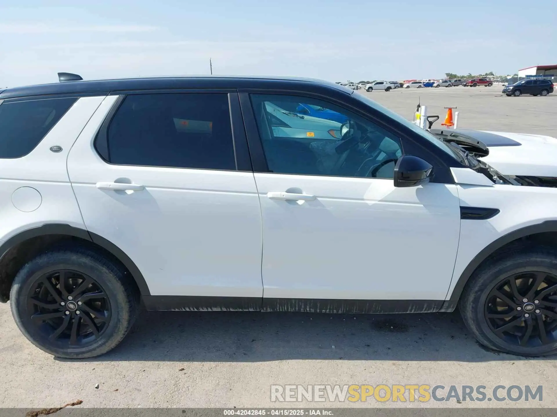 13 Photograph of a damaged car SALCP2FX7KH791648 LAND ROVER DISCOVERY SPORT 2019