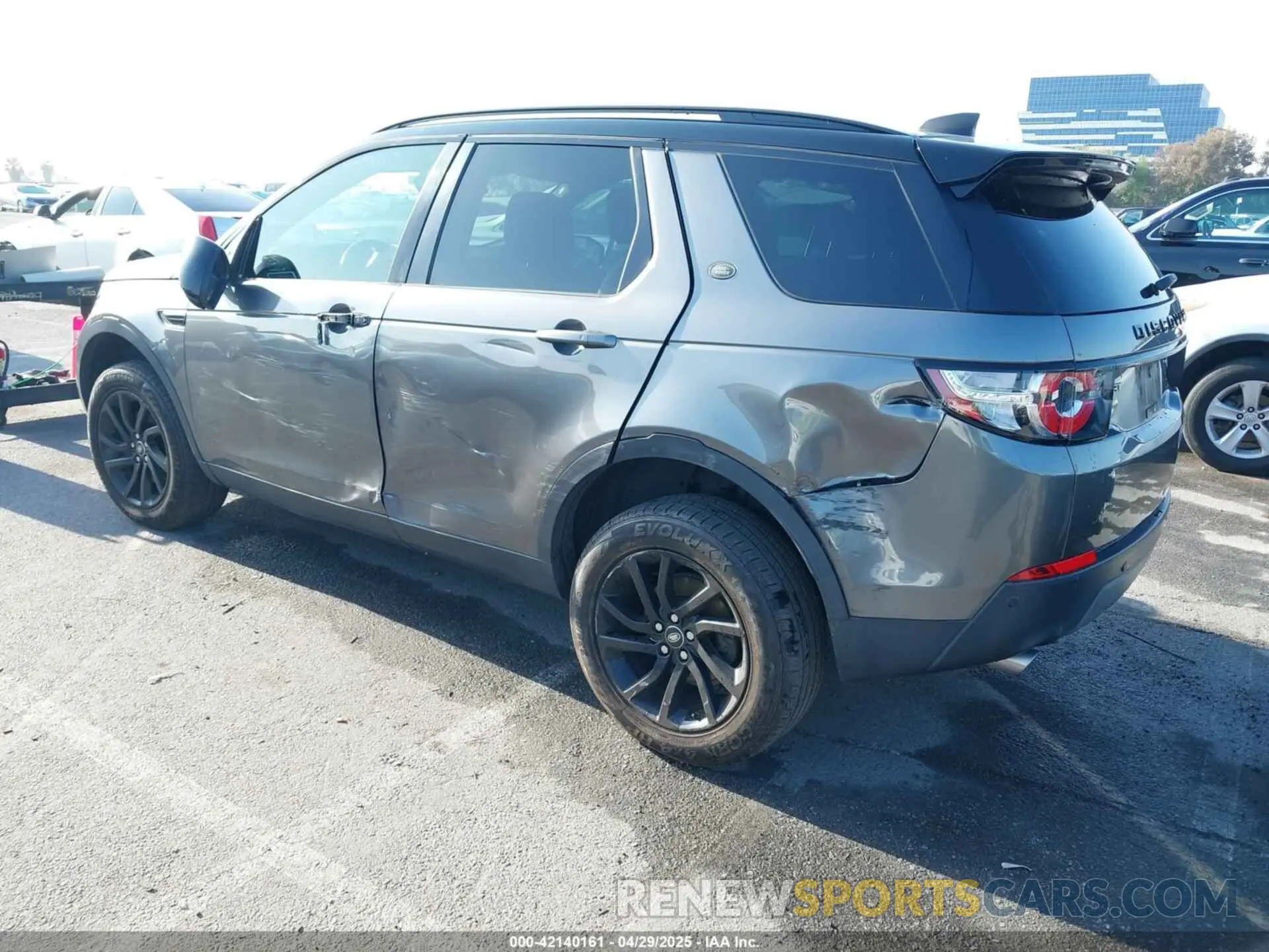 3 Photograph of a damaged car SALCP2FX9KH812709 LAND ROVER DISCOVERY SPORT 2019