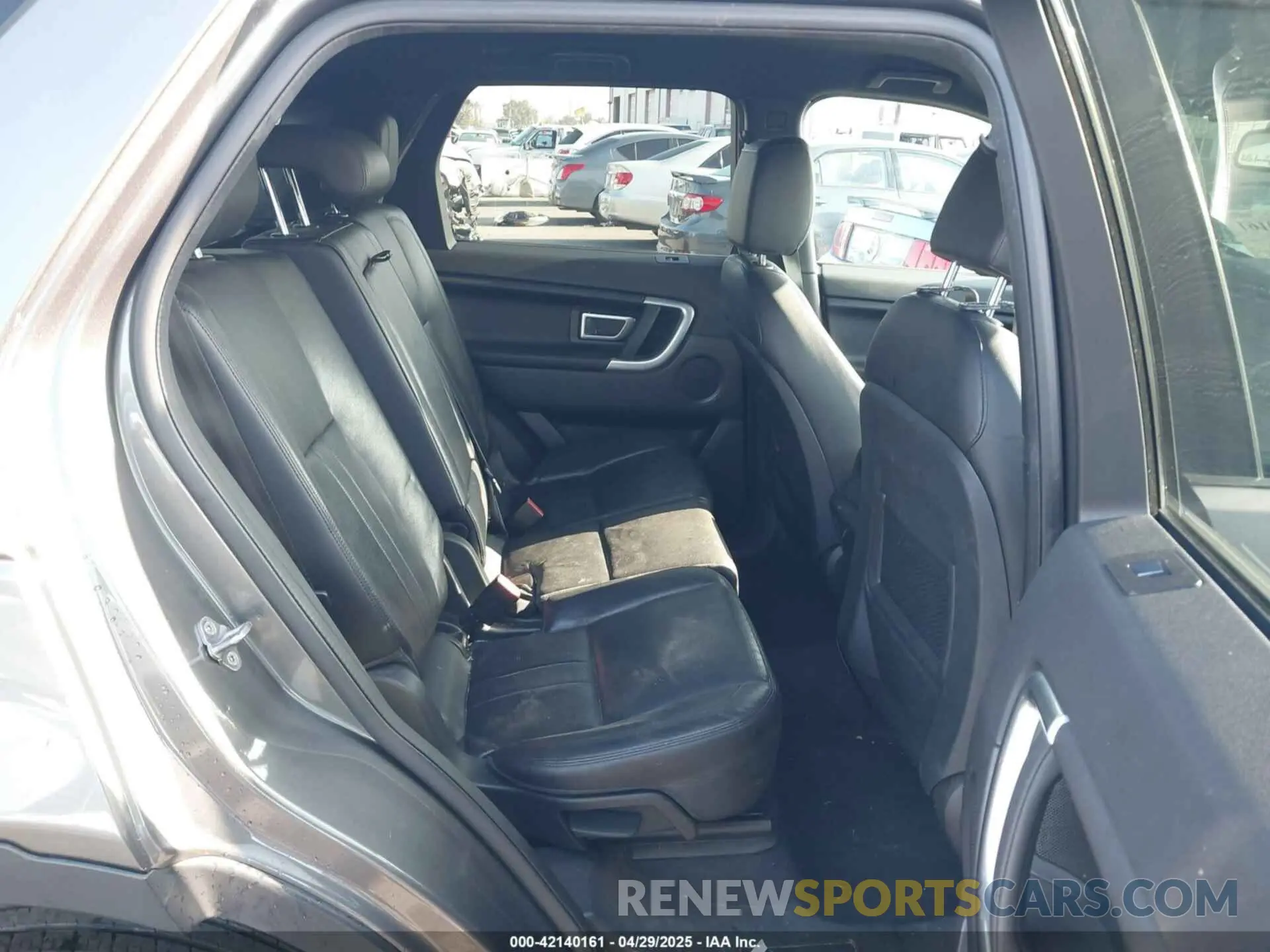 8 Photograph of a damaged car SALCP2FX9KH812709 LAND ROVER DISCOVERY SPORT 2019