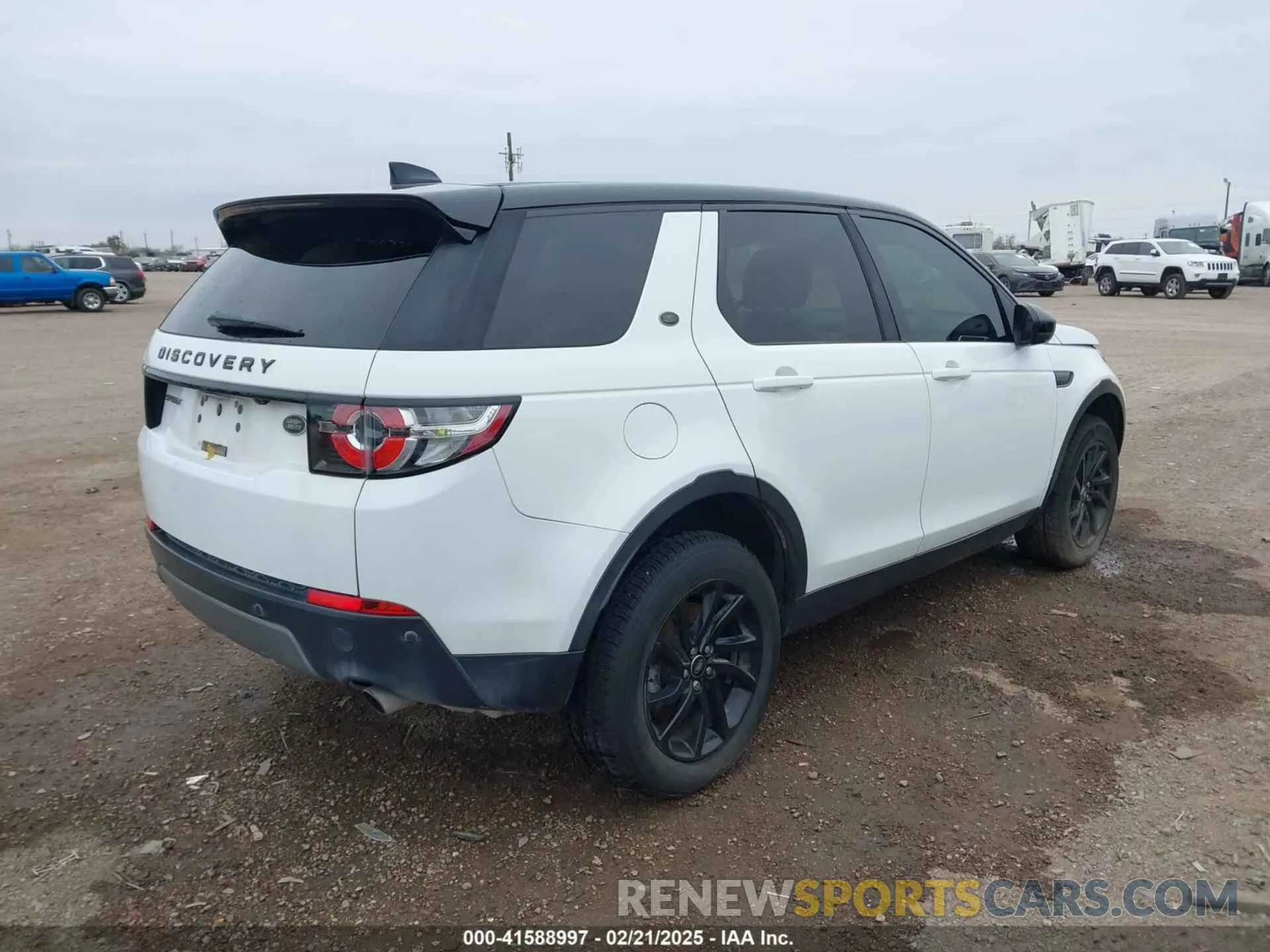 4 Photograph of a damaged car SALCP2FXXKH804750 LAND ROVER DISCOVERY SPORT 2019