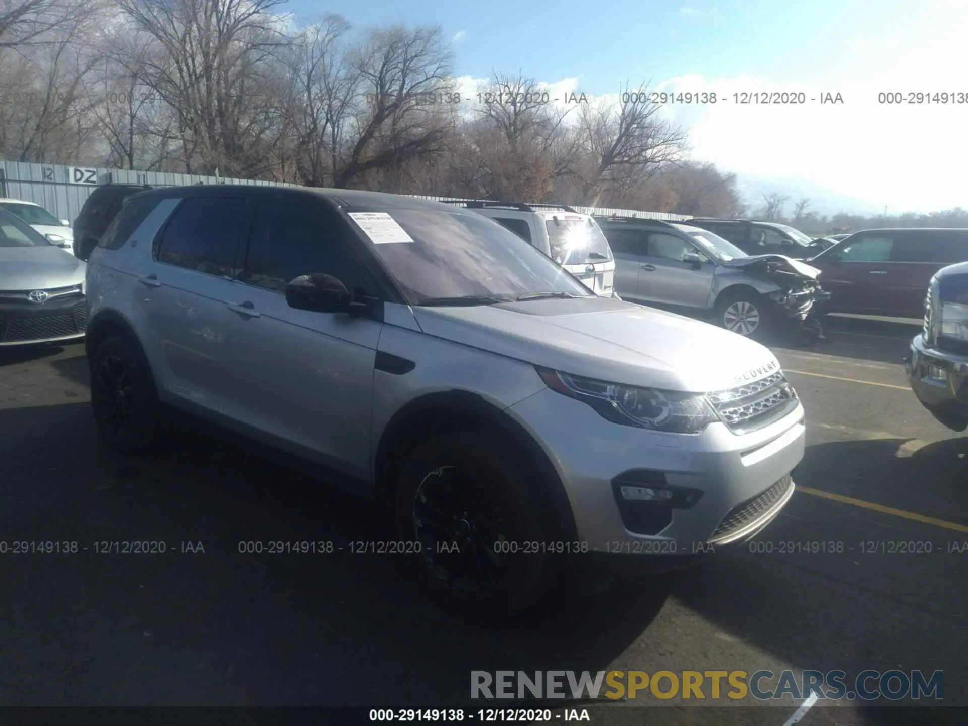 1 Photograph of a damaged car SALCR2FX0KH792800 LAND ROVER DISCOVERY SPORT 2019