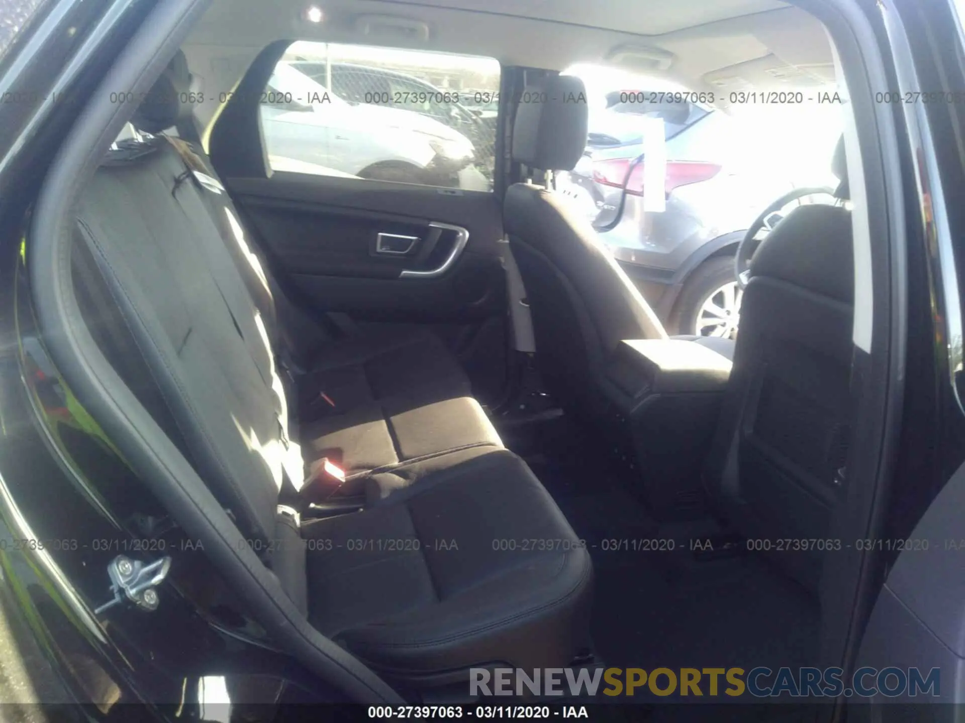 8 Photograph of a damaged car SALCR2FX1KH822824 LAND ROVER DISCOVERY SPORT 2019