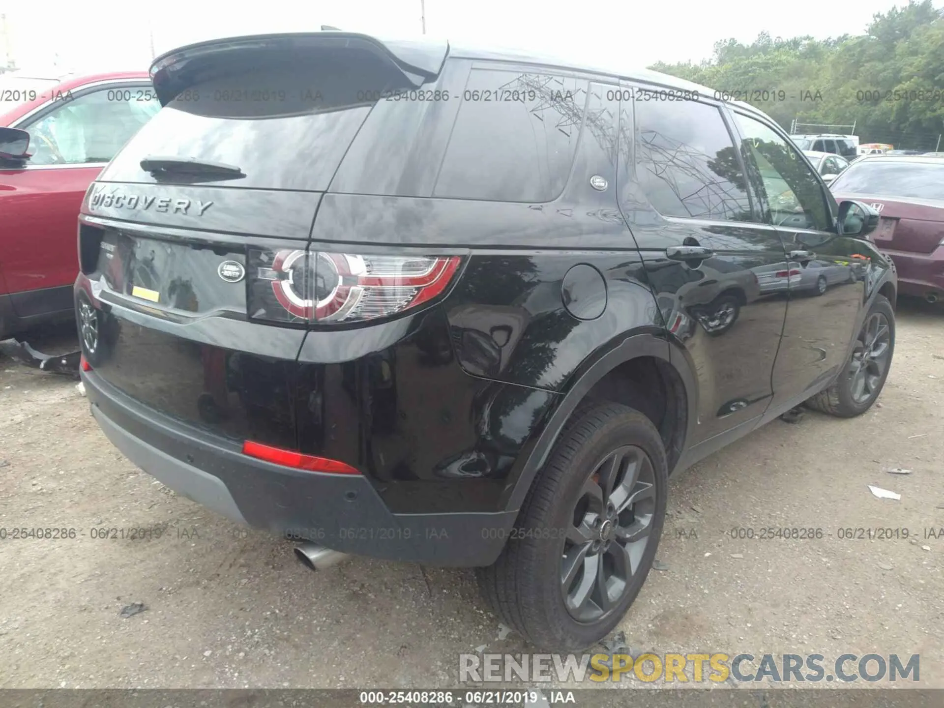 4 Photograph of a damaged car SALCR2FX7KH787805 LAND ROVER DISCOVERY SPORT 2019