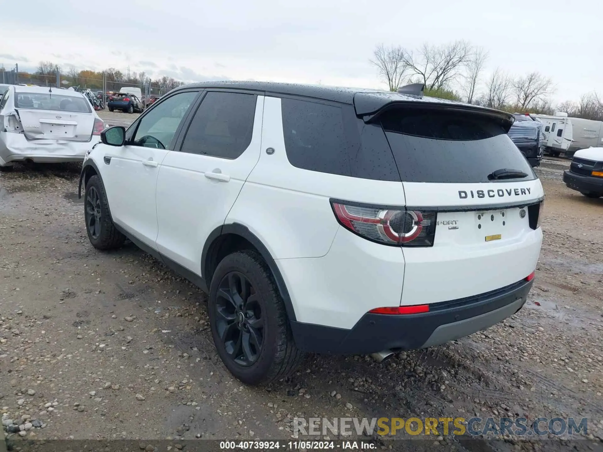 3 Photograph of a damaged car SALCR2FX8KH819984 LAND ROVER DISCOVERY SPORT 2019