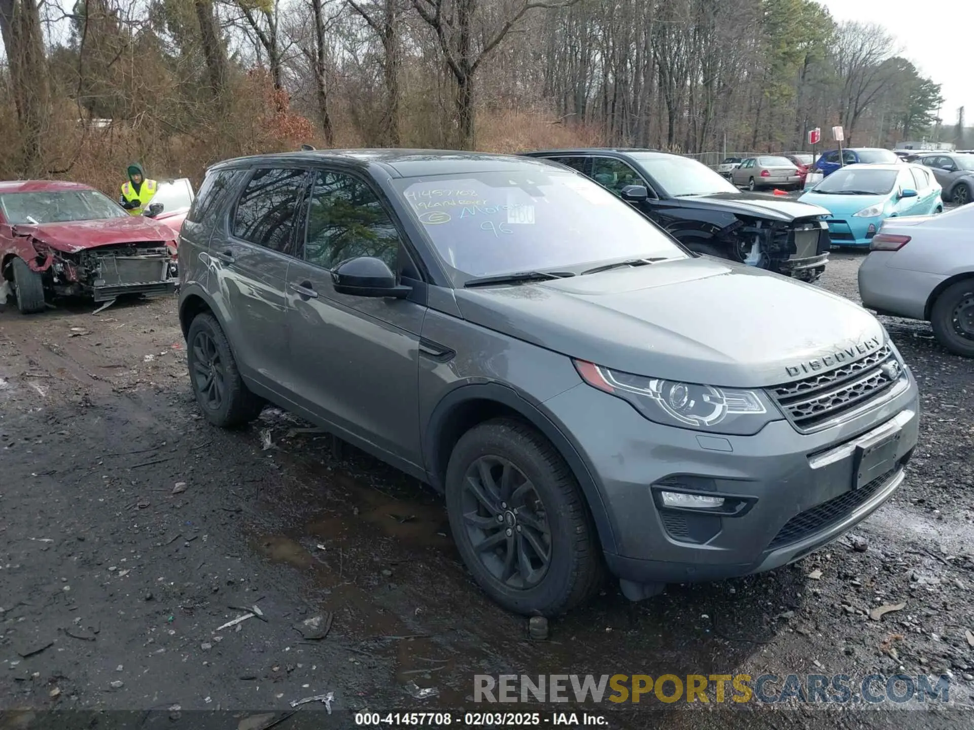 1 Photograph of a damaged car SALCR2FX9KH819797 LAND ROVER DISCOVERY SPORT 2019