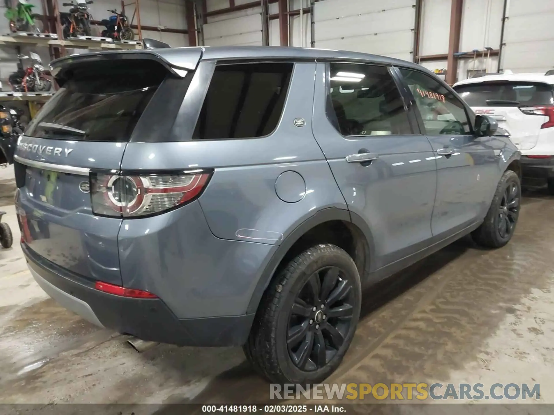 4 Photograph of a damaged car SALCT2FX9KH827366 LAND ROVER DISCOVERY SPORT 2019