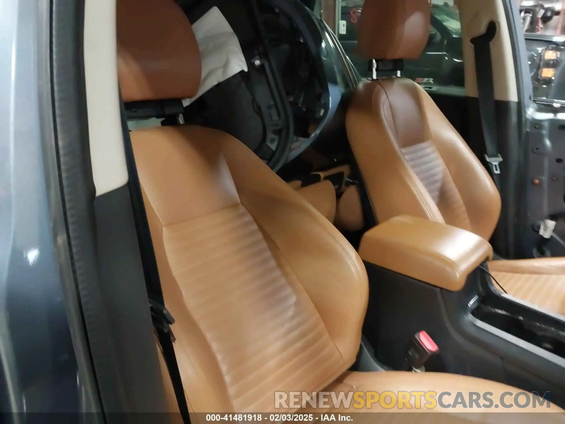 8 Photograph of a damaged car SALCT2FX9KH827366 LAND ROVER DISCOVERY SPORT 2019