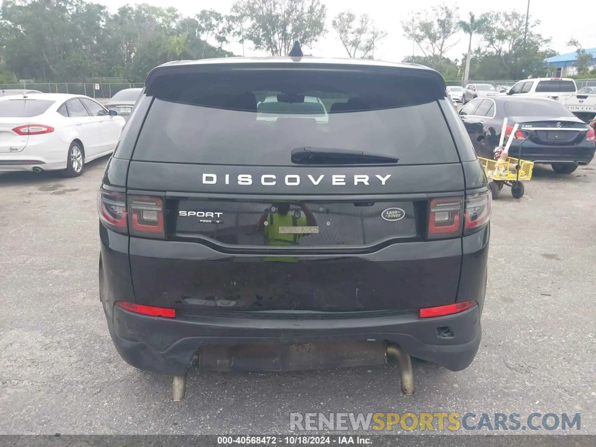 17 Photograph of a damaged car SALCJ2FX4LH834118 LAND ROVER DISCOVERY SPORT 2020