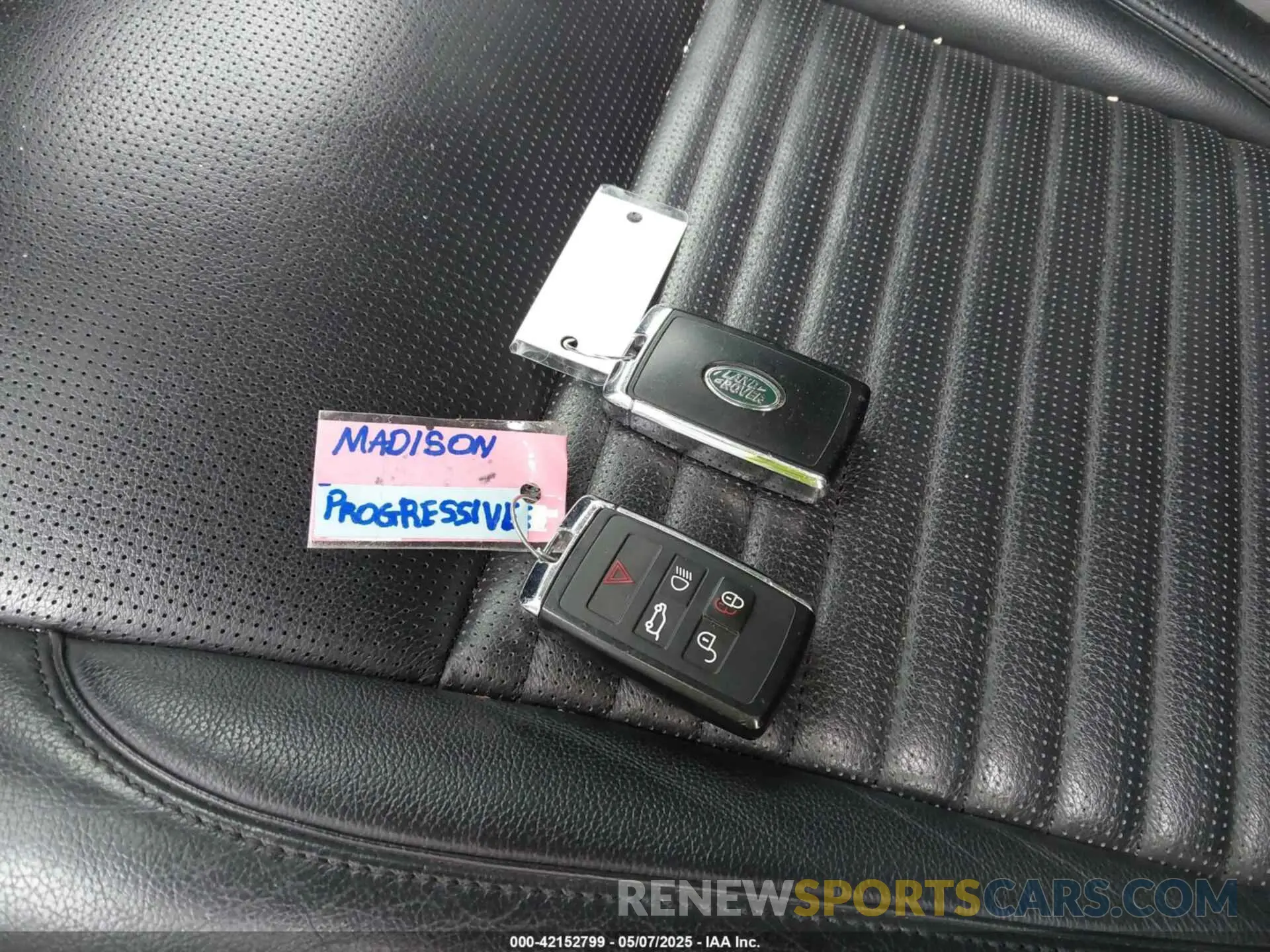 11 Photograph of a damaged car SALCJ2FX6LH858713 LAND ROVER DISCOVERY SPORT 2020