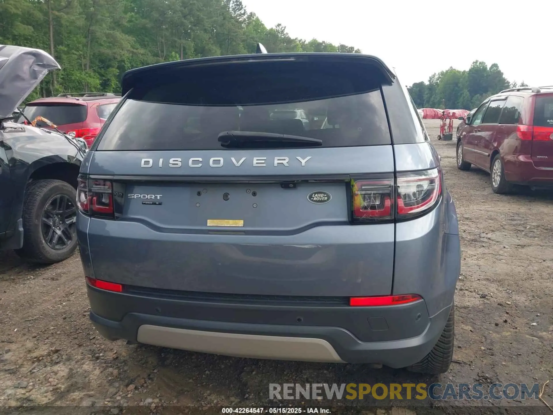 17 Photograph of a damaged car SALCJ2FX9LH843669 LAND ROVER DISCOVERY SPORT 2020