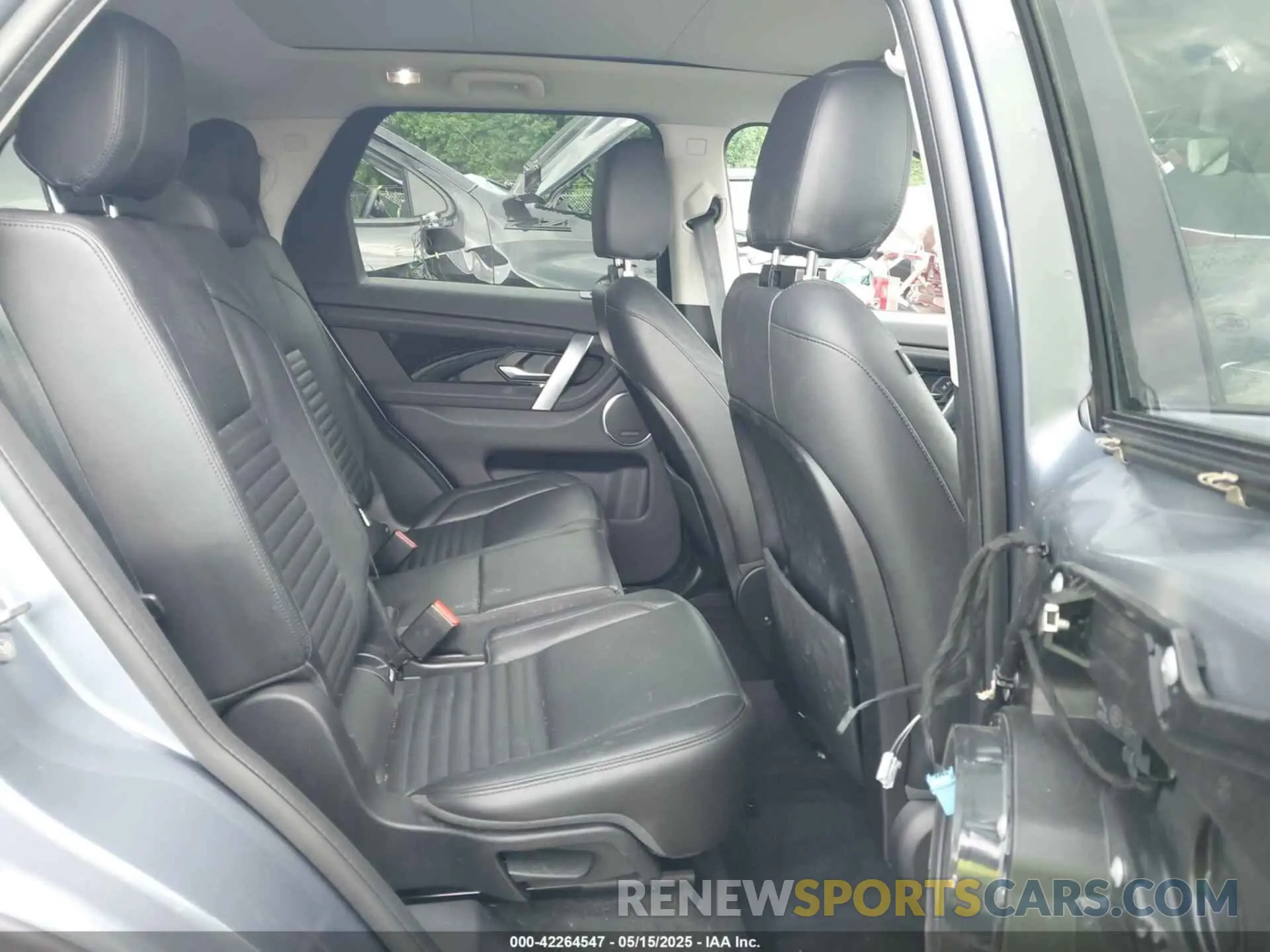 8 Photograph of a damaged car SALCJ2FX9LH843669 LAND ROVER DISCOVERY SPORT 2020