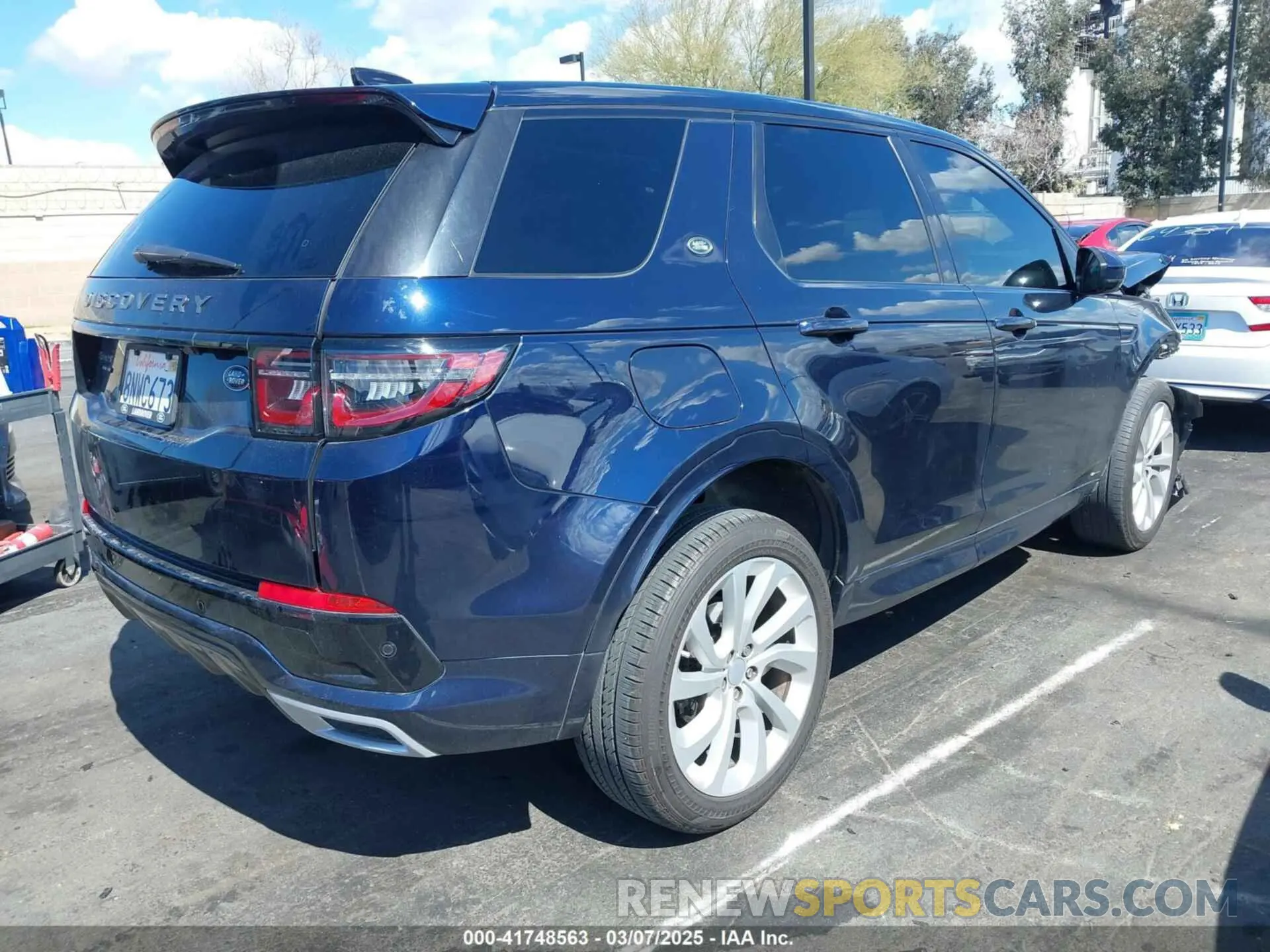 4 Photograph of a damaged car SALCL2FX8LH851160 LAND ROVER DISCOVERY SPORT 2020