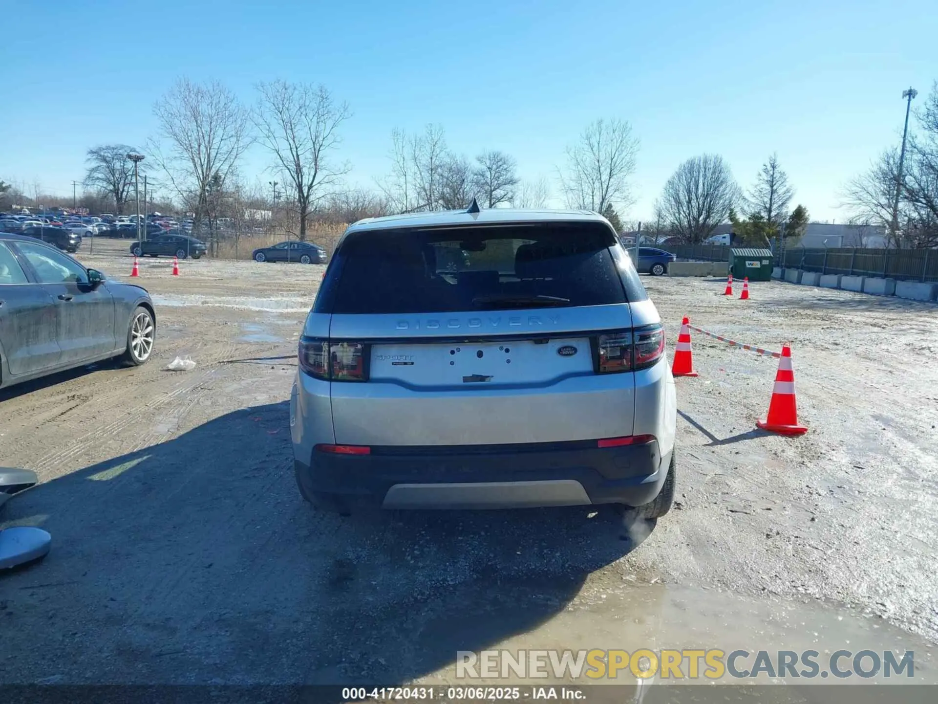 17 Photograph of a damaged car SALCP2FX8LH839952 LAND ROVER DISCOVERY SPORT 2020