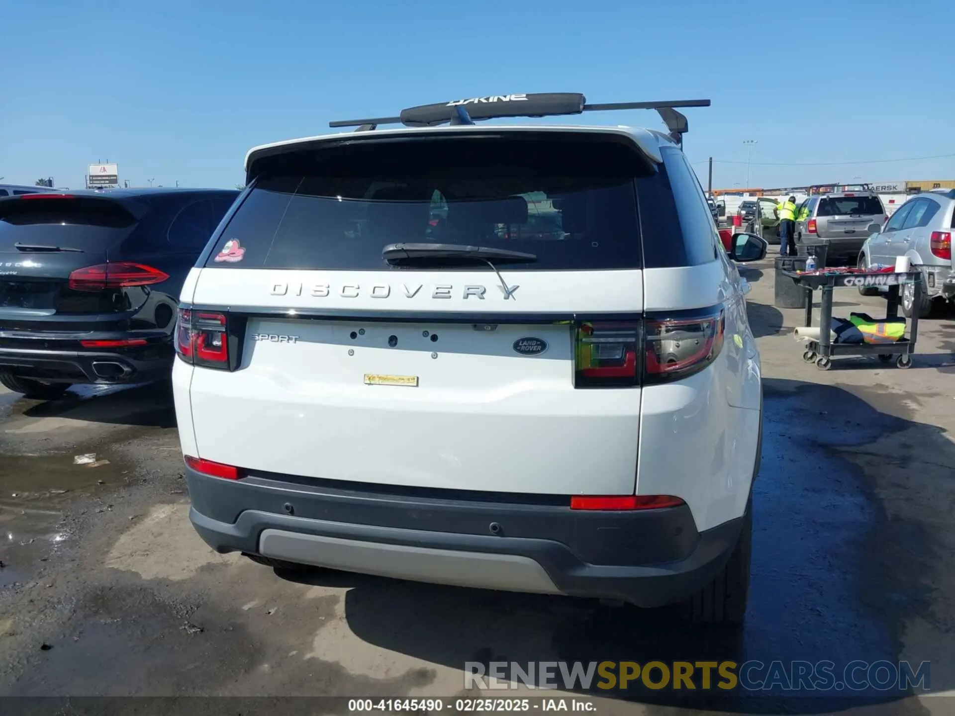 17 Photograph of a damaged car SALCJ2FX5MH889260 LAND ROVER DISCOVERY SPORT 2021
