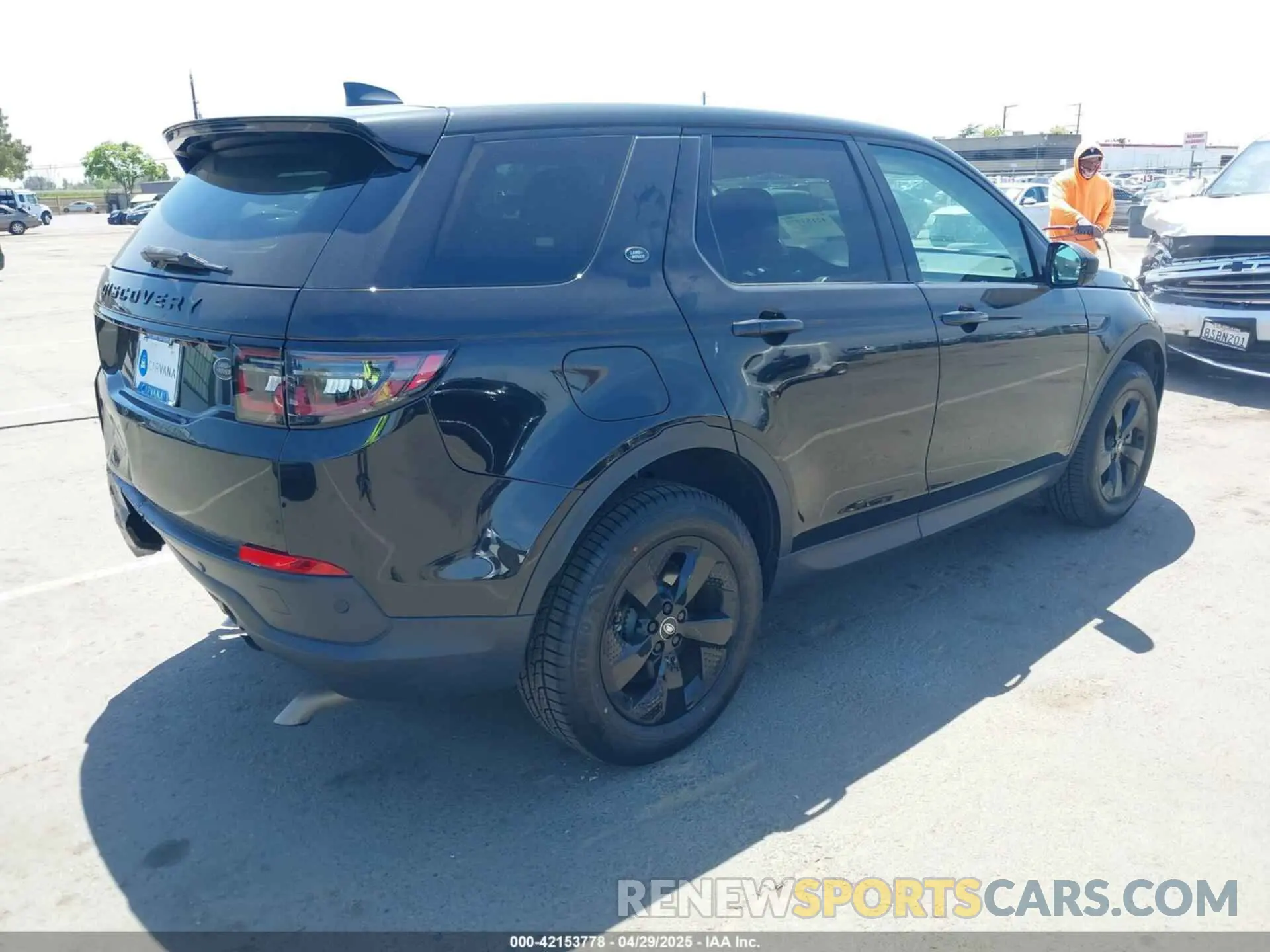 4 Photograph of a damaged car SALCJ2FX6NH911638 LAND ROVER DISCOVERY SPORT 2022