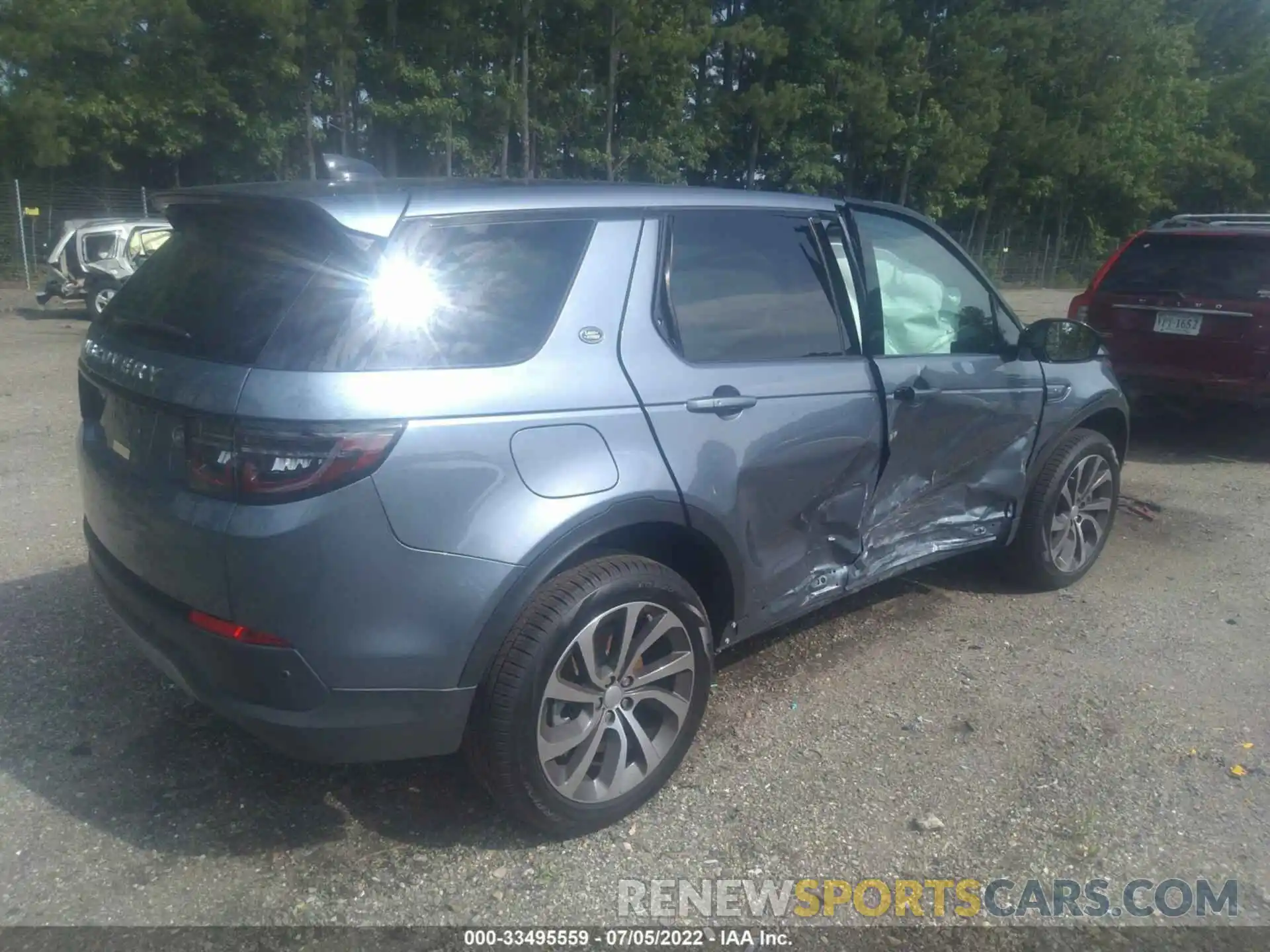 4 Photograph of a damaged car SALCJ2FX5PH916610 LAND ROVER DISCOVERY SPORT 2023