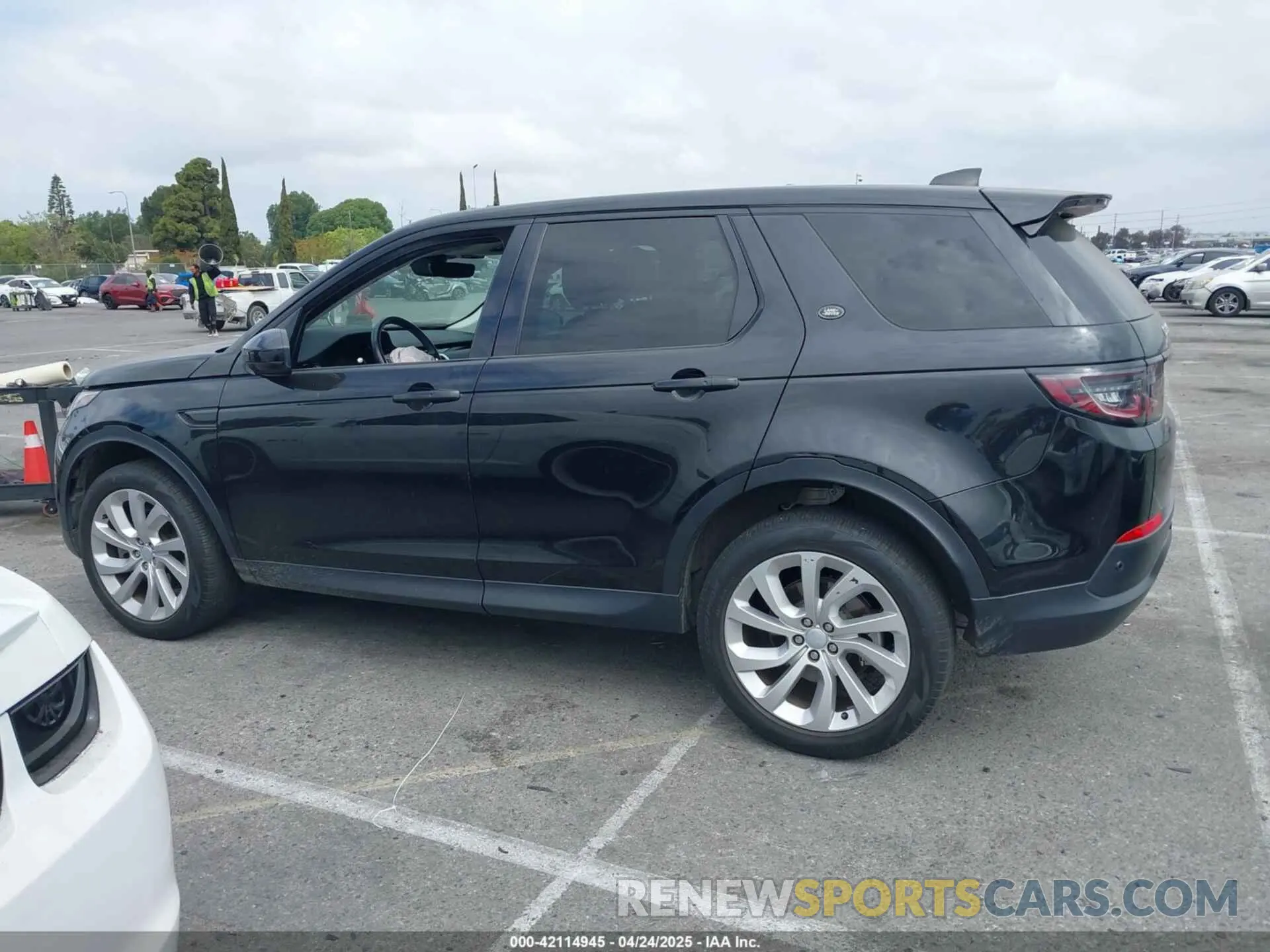 14 Photograph of a damaged car SALCJ2FXXPH323745 LAND ROVER DISCOVERY SPORT 2023