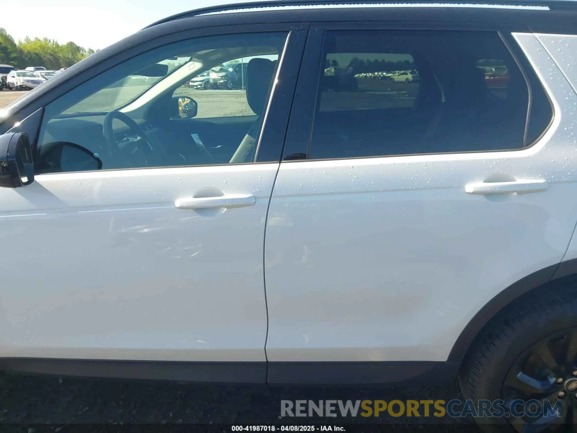 15 Photograph of a damaged car SALCP2FX8PH323371 LAND ROVER DISCOVERY SPORT 2023