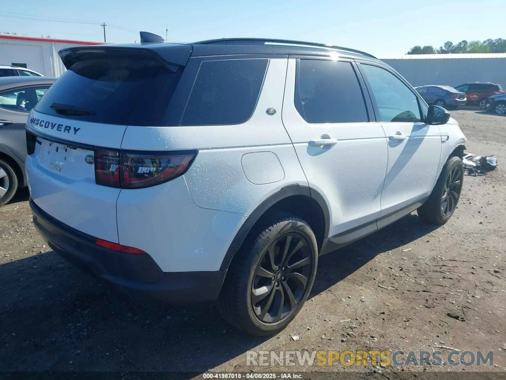 4 Photograph of a damaged car SALCP2FX8PH323371 LAND ROVER DISCOVERY SPORT 2023
