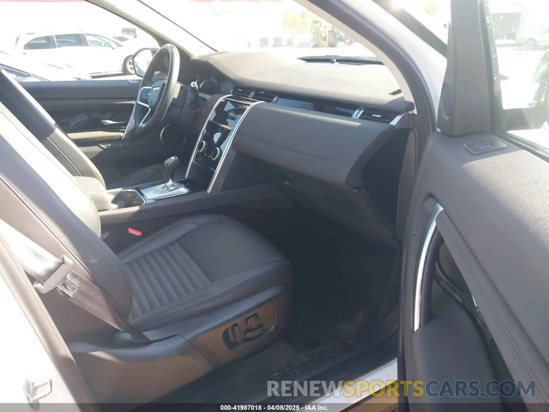 5 Photograph of a damaged car SALCP2FX8PH323371 LAND ROVER DISCOVERY SPORT 2023