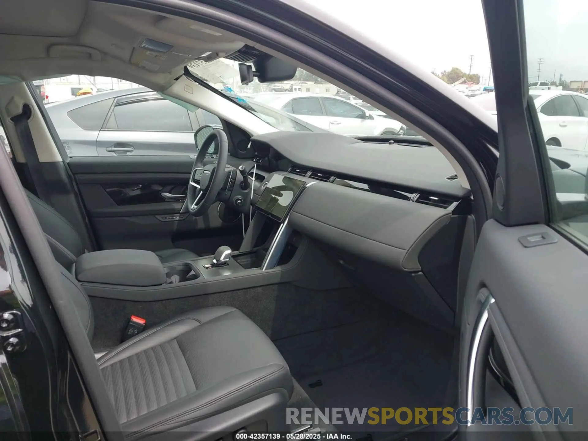 5 Photograph of a damaged car SALCJ2FX3RH350837 LAND ROVER DISCOVERY SPORT 2024