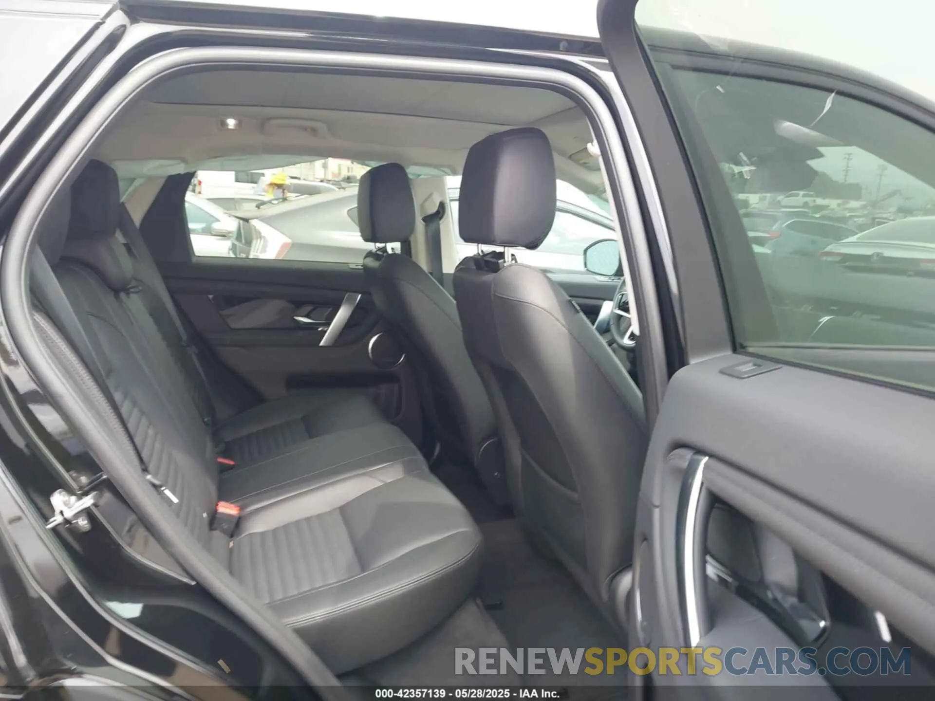 8 Photograph of a damaged car SALCJ2FX3RH350837 LAND ROVER DISCOVERY SPORT 2024