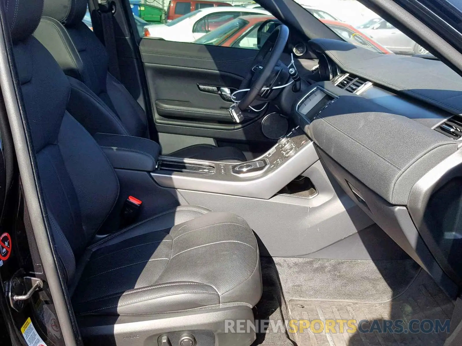 5 Photograph of a damaged car SALVC2RX8KH331074 LAND ROVER RANGE ROVE 2019